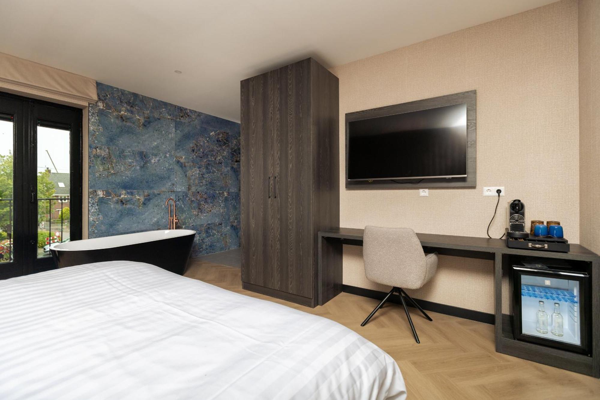 Hotel Twenty-Three Amsterdam Airport Хоофдорп Стая снимка