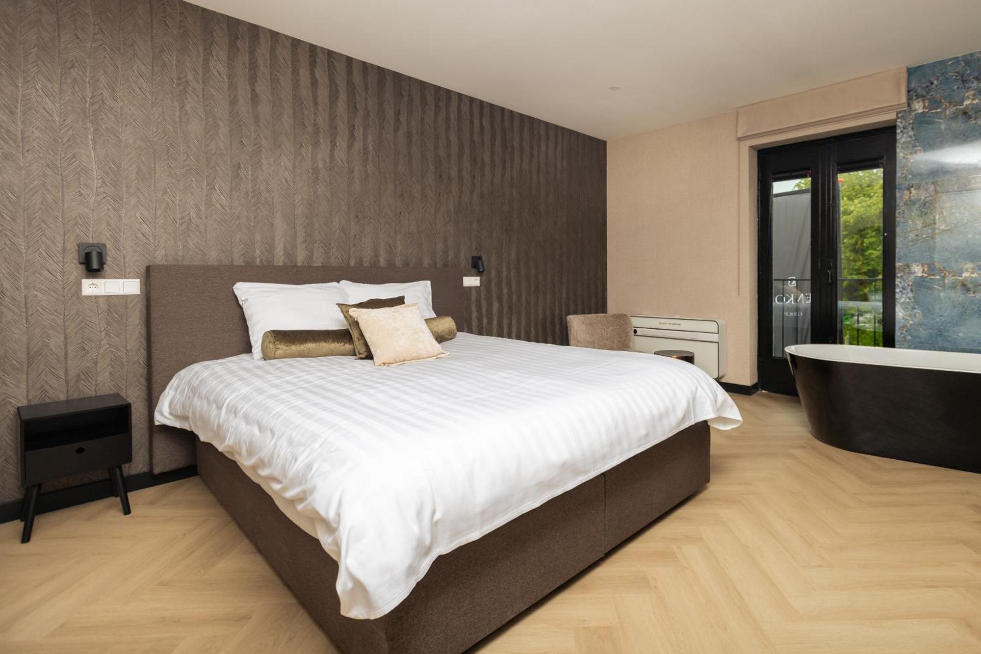 Hotel Twenty-Three Amsterdam Airport Хоофдорп Стая снимка