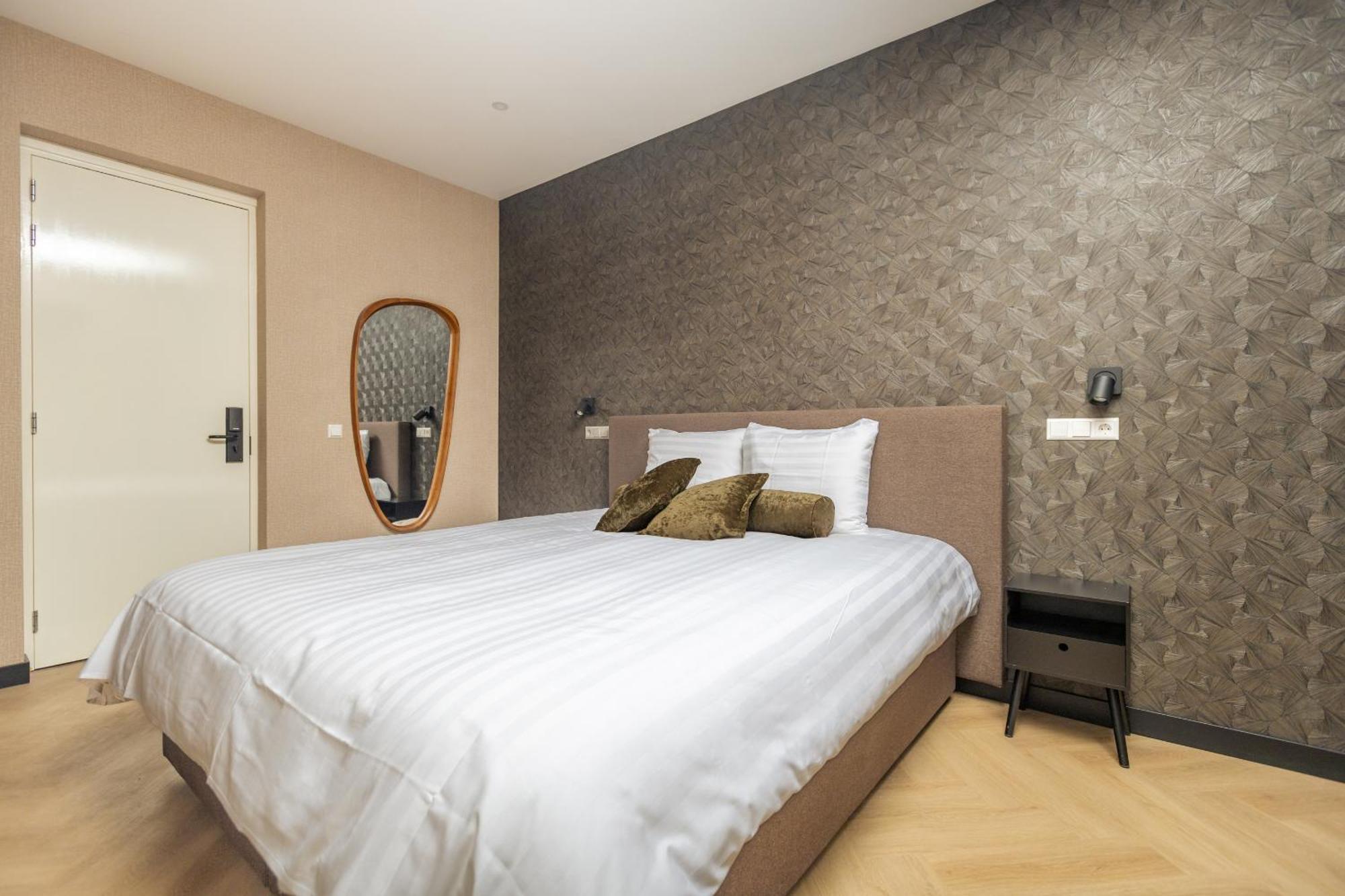 Hotel Twenty-Three Amsterdam Airport Хоофдорп Екстериор снимка