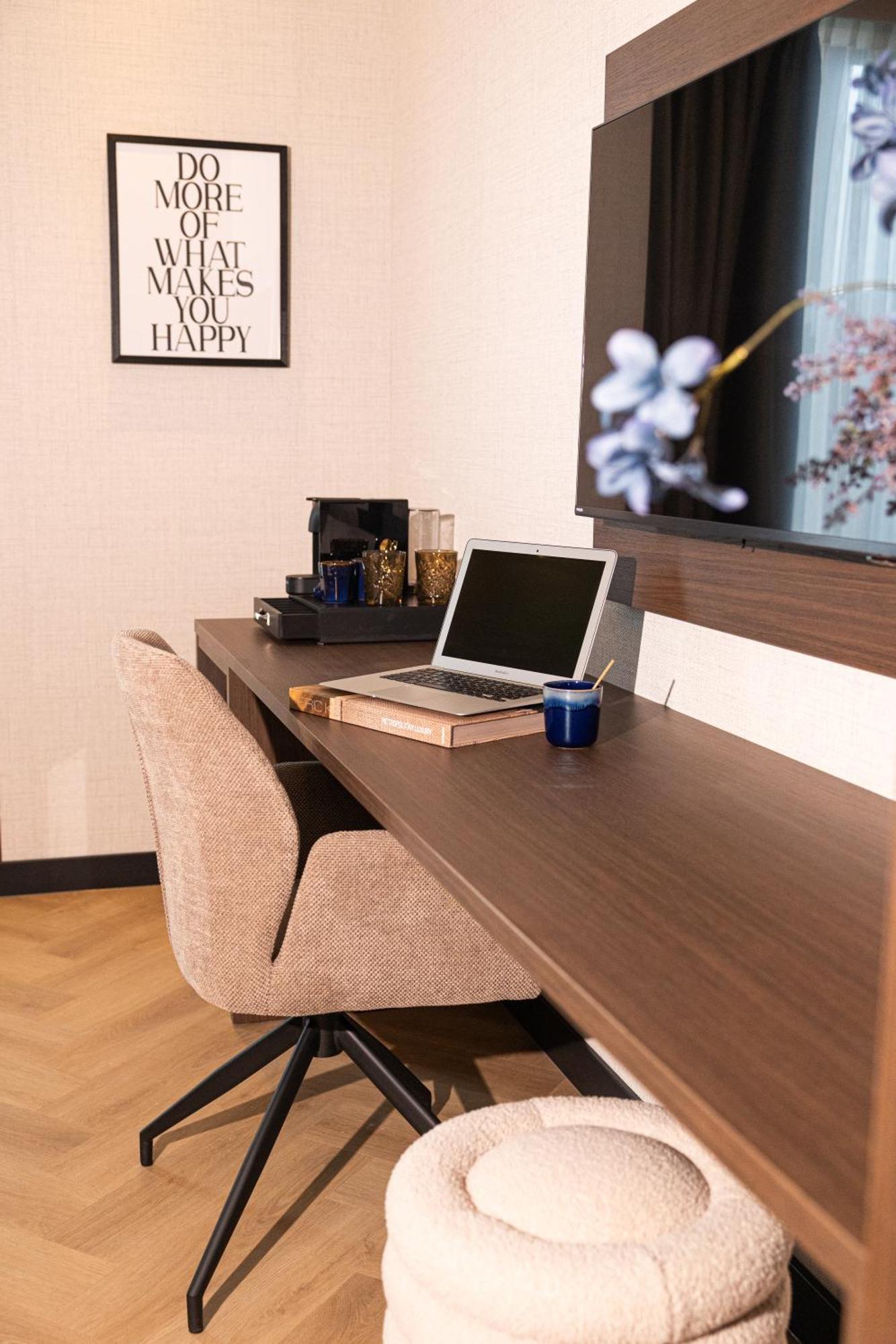 Hotel Twenty-Three Amsterdam Airport Хоофдорп Екстериор снимка