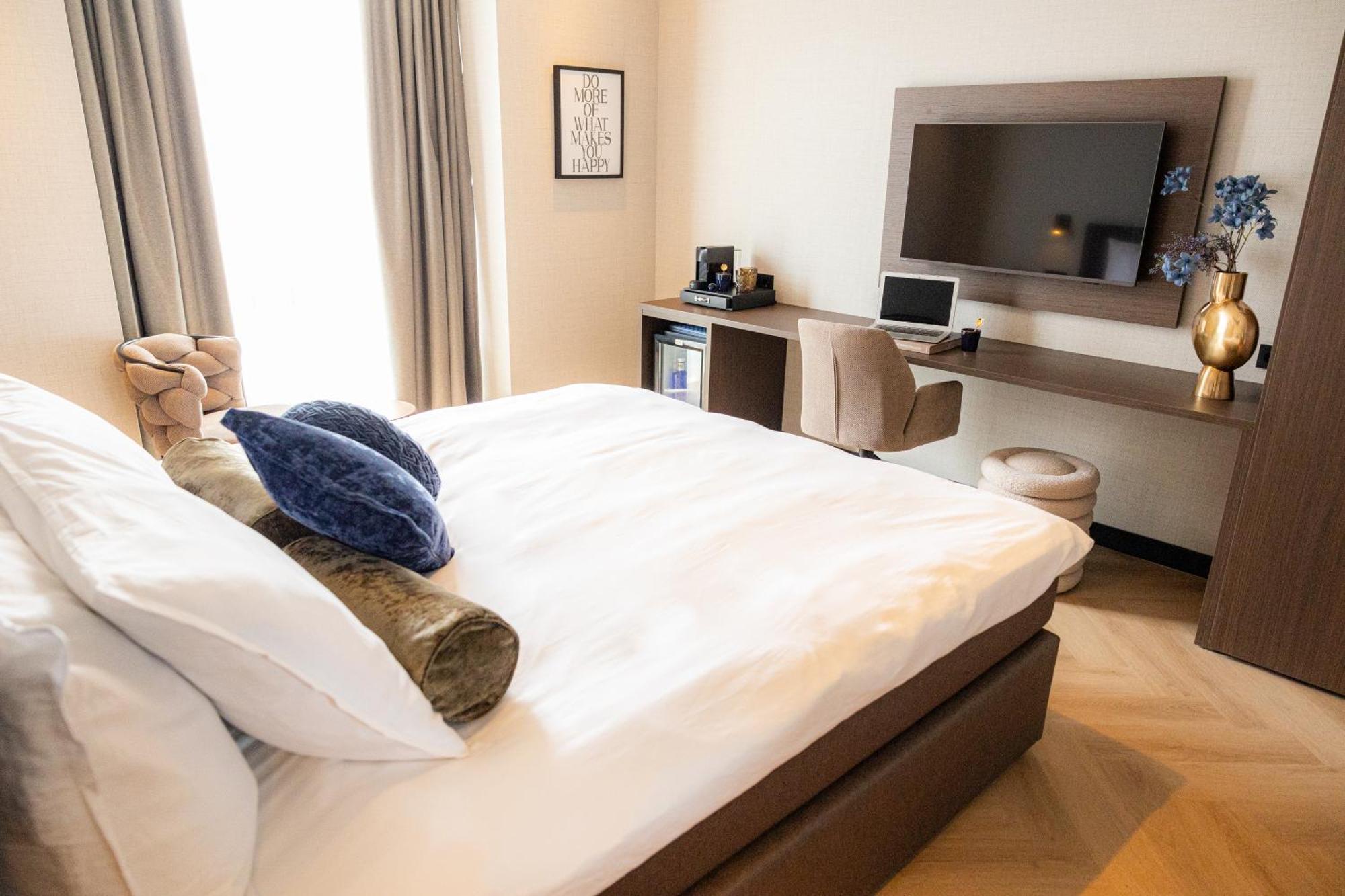 Hotel Twenty-Three Amsterdam Airport Хоофдорп Екстериор снимка